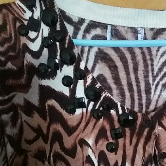 Top - Picture 2 of 4